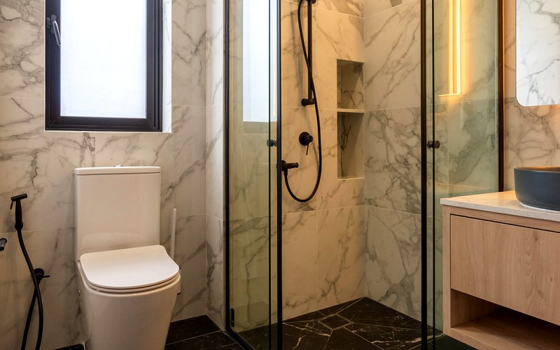 Stylish Shower Screens