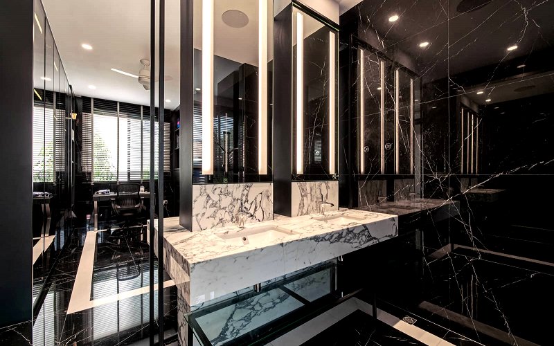 Stylish Shower Screens