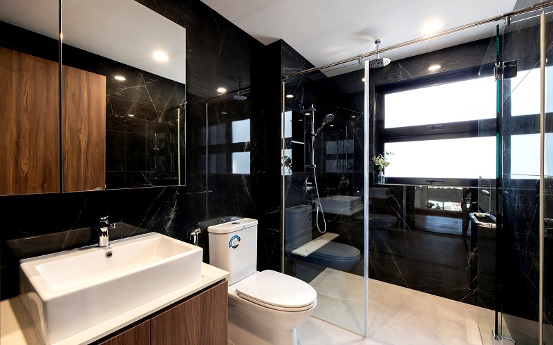 Stylish Shower Screens