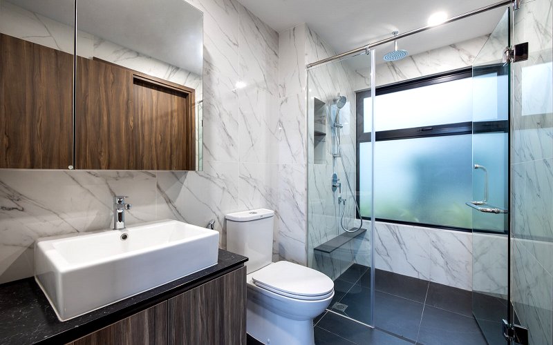Stylish Shower Screens