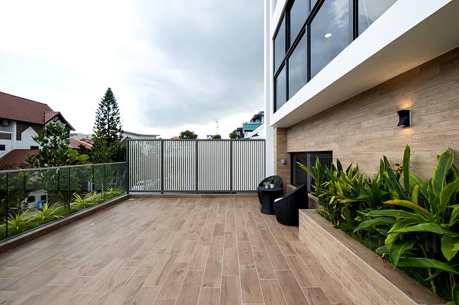 Aluminium & Glazing Works