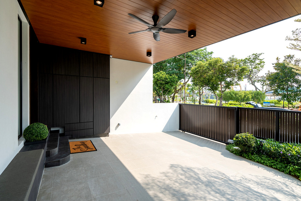 Bedok Slide 3