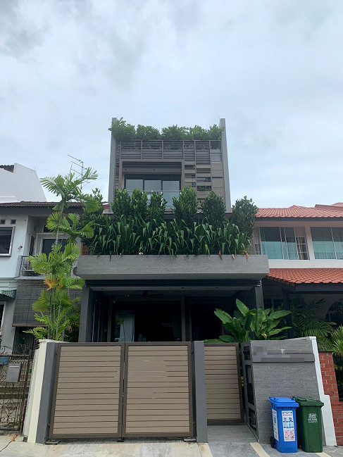 Siglap Slide 1
